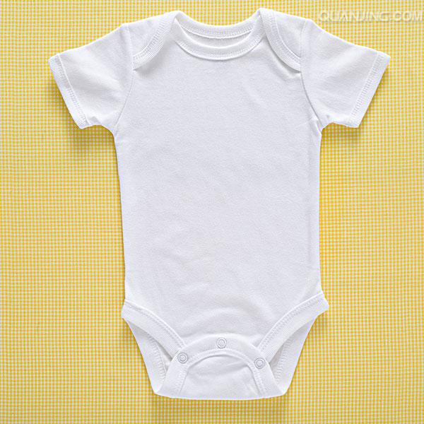 宝宝的第一件衣服应该怎么选?